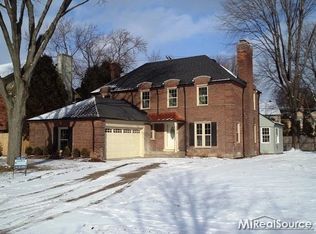 46 Edgemere Rd, Grosse pointe farms, MI 48236