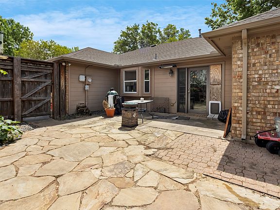5th image of 10330 Castle Dr