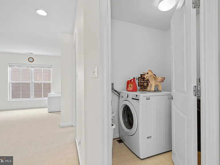 22839 Vickery Park Dr — Photo 32