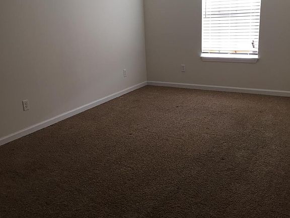 3rd image of 765 State Highway Z APT 3
