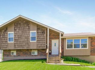 6903 E 140th Pl, Grandview, MO 64030