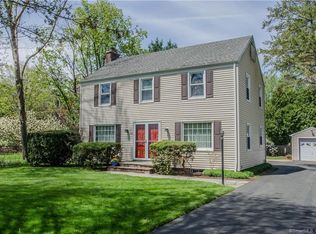 112 Sedgwick Rd, West Hartford, CT 06107