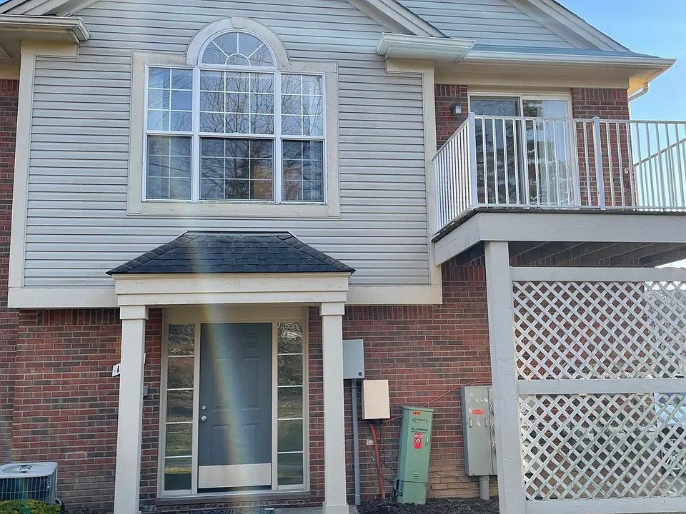 1996 Flagstone Cir