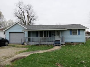 415 Union St, Hope, IN 47246