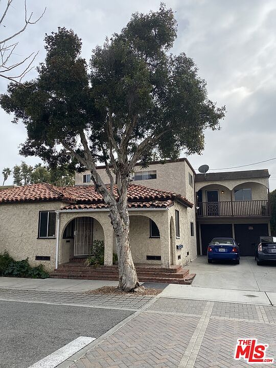 1st image of 802 Ozone St