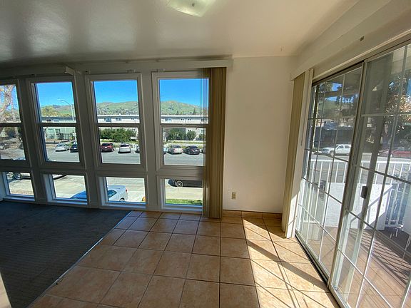 4th image of 251 La Pala Dr #2