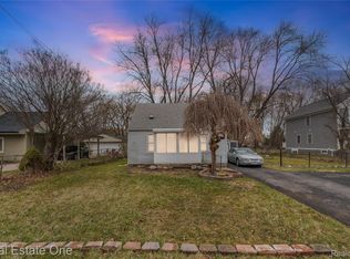 26170 Wick Rd, Taylor, MI 48180