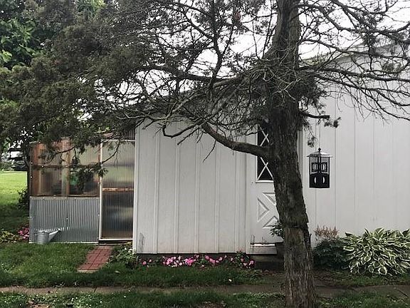 5th image of 10115 N County Road 1000e