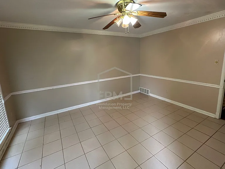 8559 Chippingham Dr — Photo 5