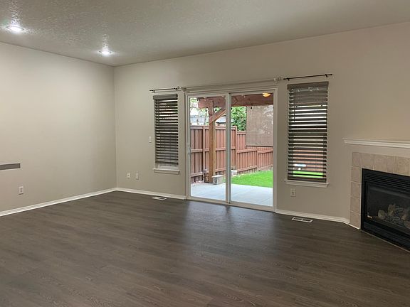 3rd image of 4199 SE Walnut Ct