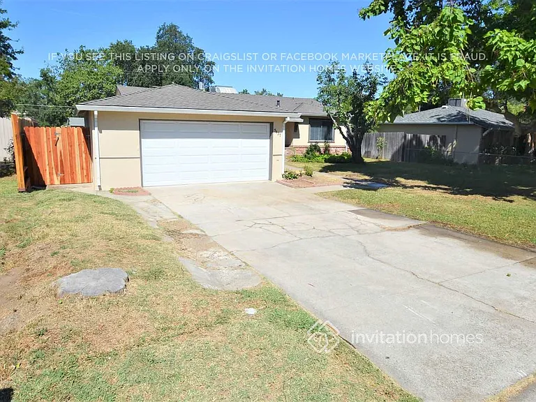 5437 Burr Oak Way — Photo 2