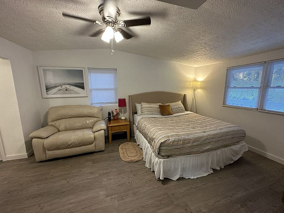 1st image of 203 Coronado Pl