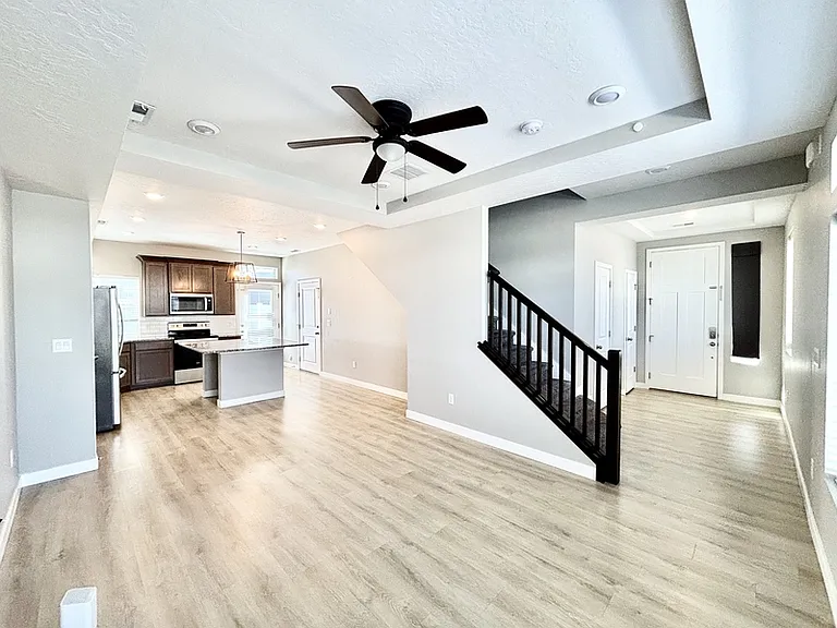 153 E Brushy Canyon St — Photo 12