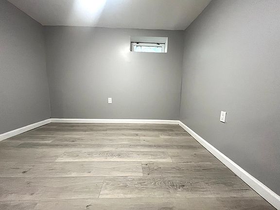 4th image of 9 Rosedale Ave