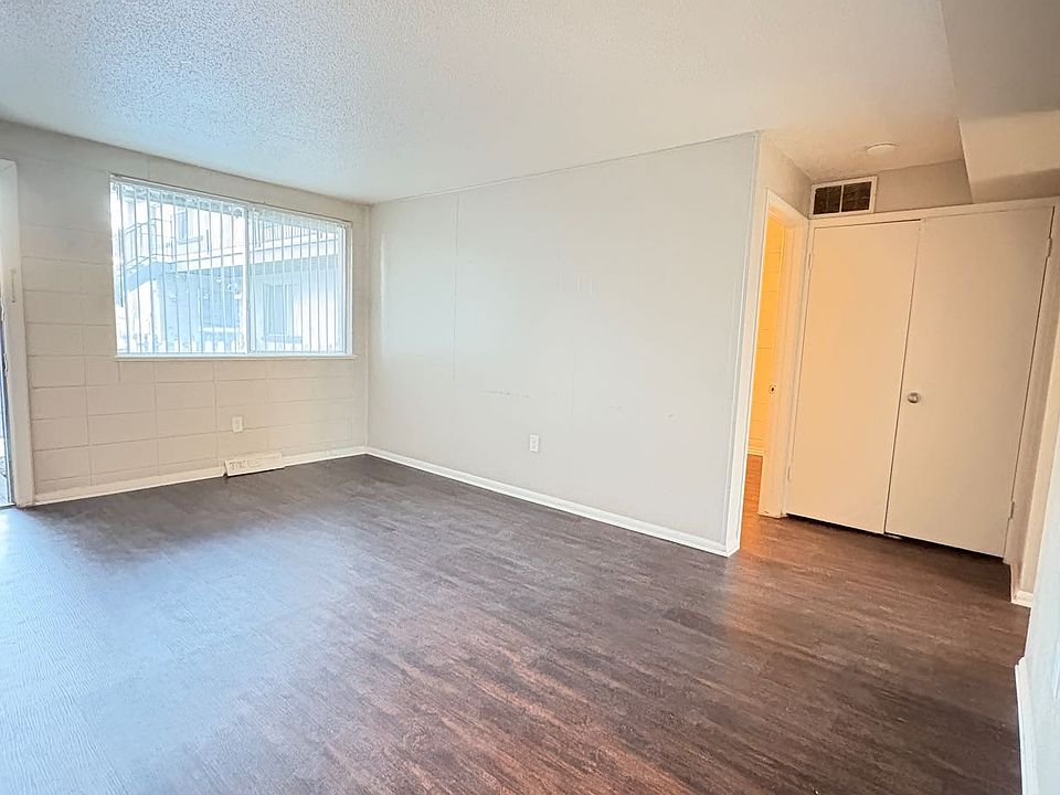 1st image of 1255 Balsam St #1261