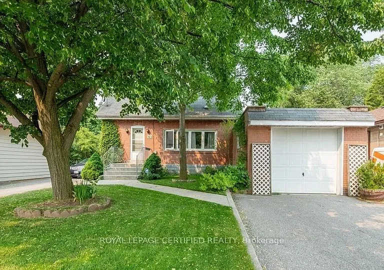 80 Vanbrugh Ave #BASEMENT — Photo 3