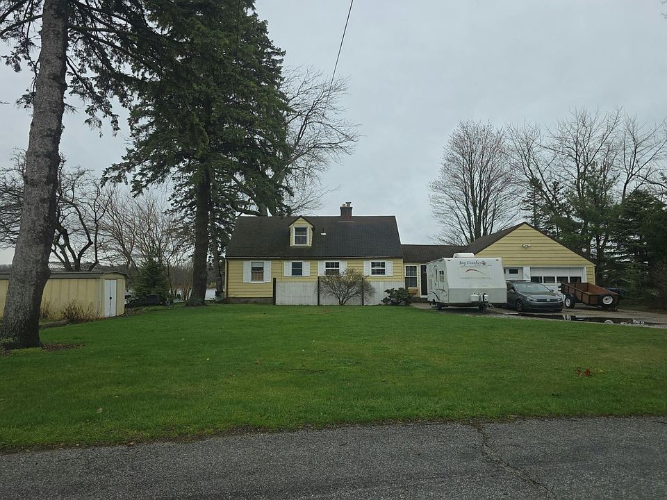 1st image of 15496 Howard St