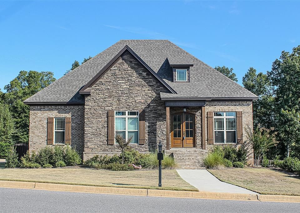 1st image of 345 Brookwood Dr