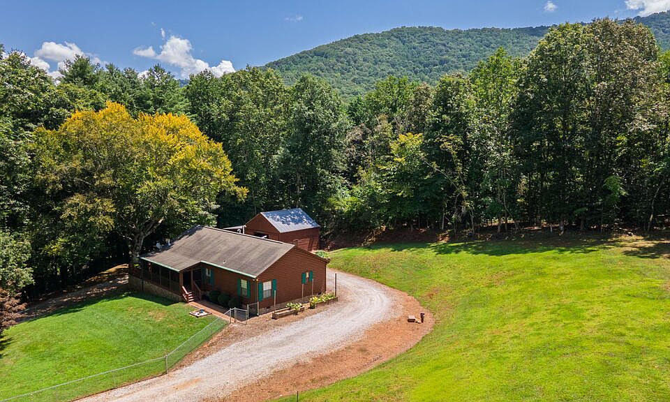 1st image of 669 Hunnicutt Rd