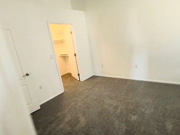 4th image of 2305 W Horizon Ridge Pkwy APT 3623