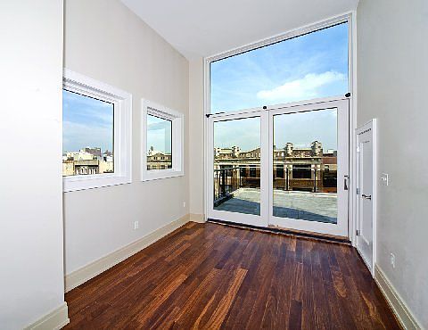 3rd image of 128 W 111th St