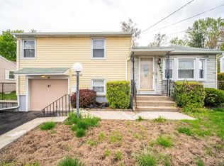 47 Cronin Dr, Waterbury, CT 06708