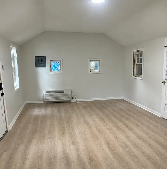 7331 Forest Dr — Photo 3
