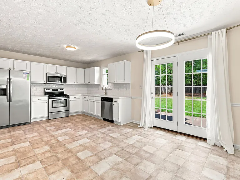 4906 Yorkchester Dr — Photo 7