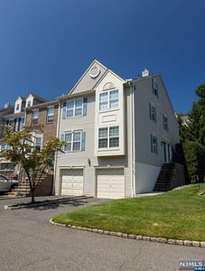 862 Alexandria Ct, Ramsey, NJ, 07446