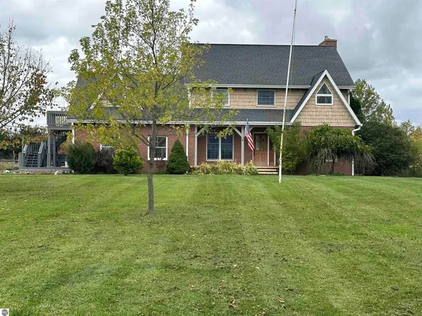 19117 5th Ave, Marion, MI 49665