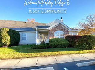 1107 Ginger Ct, Mount Laurel, NJ 08054