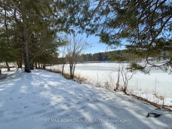 854 Iron Mine Rd, Lanark Highlands, ON K0G 1K0