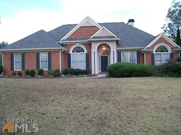 155 Greyfield Dr, Tyrone, GA 30290