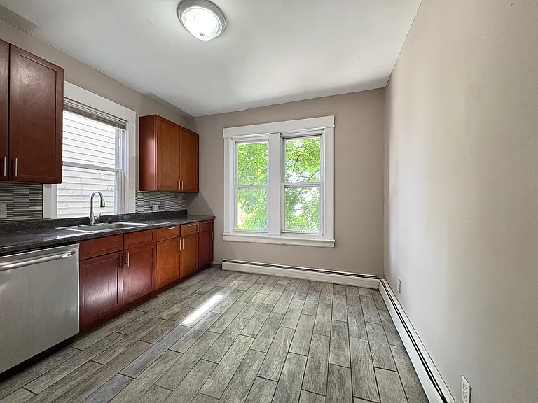 61 Wade St #1 — Photo 2