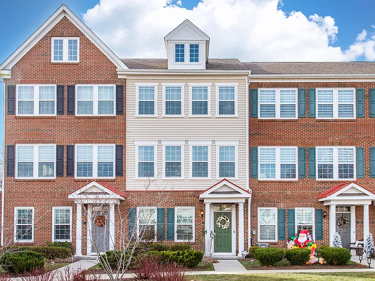 33 Landmark Ln — Photo 28