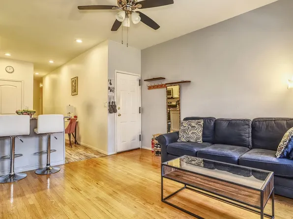 70 Park Avenue image 15 of 21