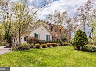 2 Timber Dr, Chester Springs, PA 19425