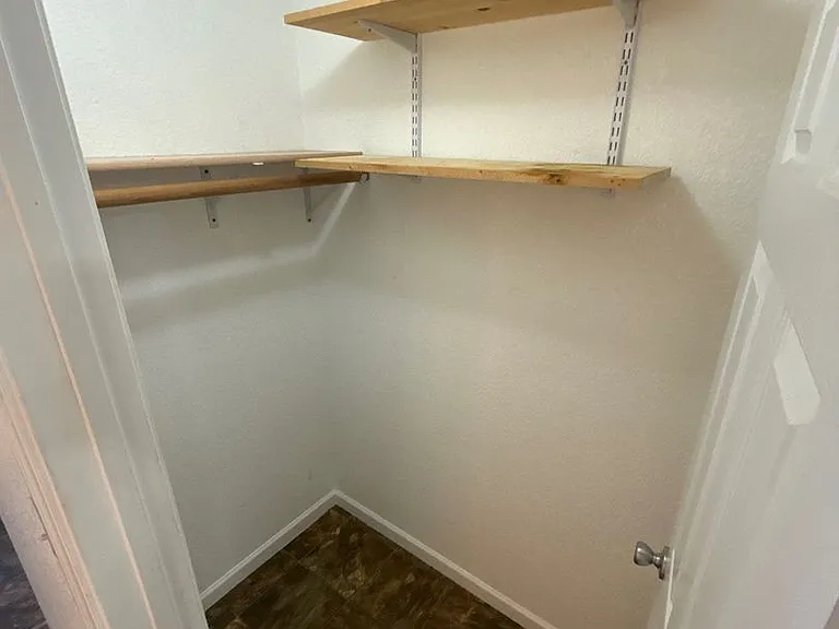 1015 5th Ave SW #14 — Photo 10