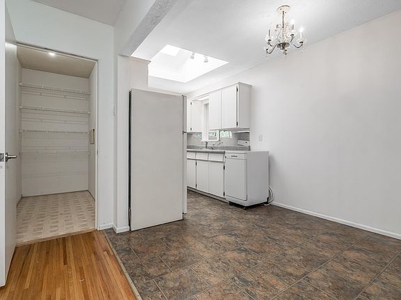 5th image of 305 Marathon Ct
