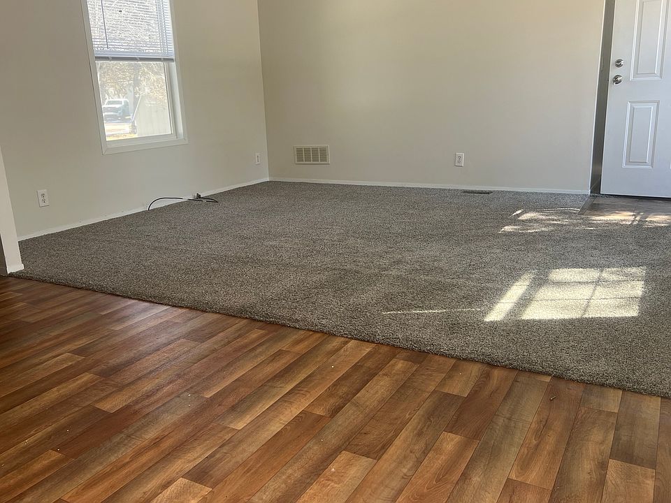 2nd image of 402 Elmrest St #44