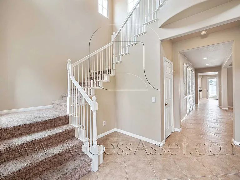 28997 Williston Ct — Photo 12