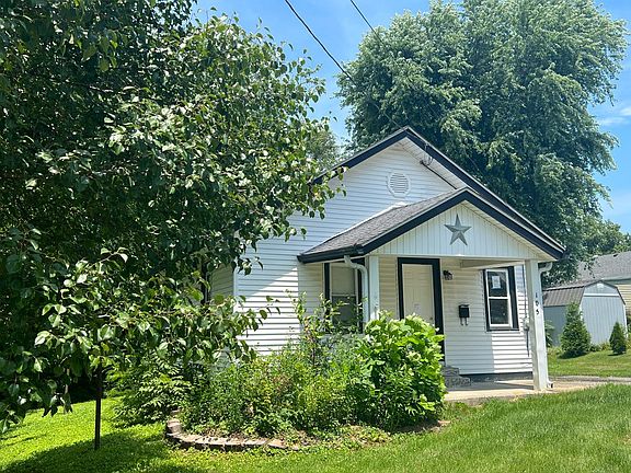 3rd image of 105 W Emma St