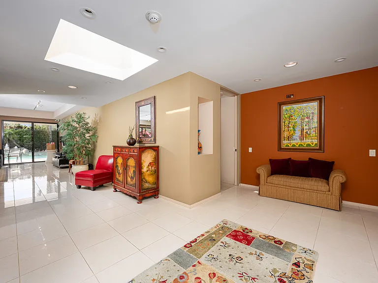 52 Princeton Dr — Photo 12