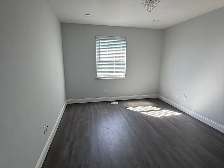 10103 Northeast Ave #31 — Photo 7