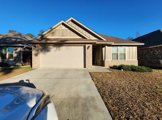 5354 Woodlet Ct, Pace, FL 32571