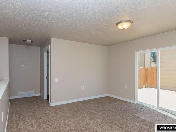 4th image of 700 Shoshone 19 Green River Way