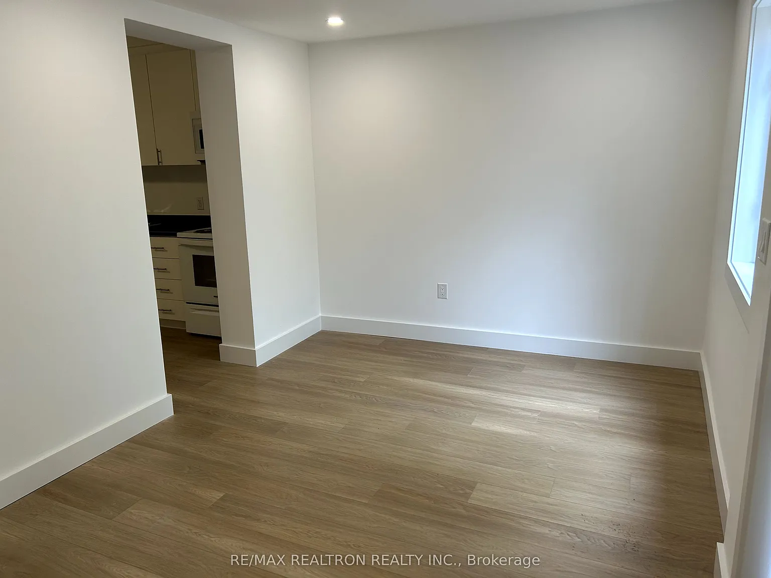 1 bed, $1,899 — Photo 2