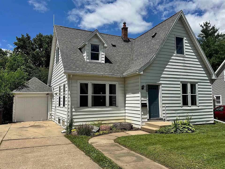 1st image of 1015 College St