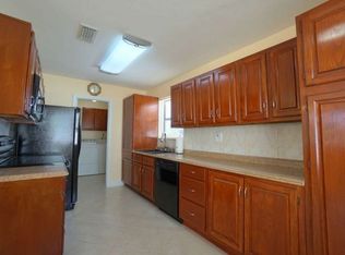 2684 Bridgeman Dr, West Palm Beach, FL 33409