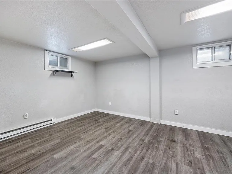 270 Quincy St — Photo 16